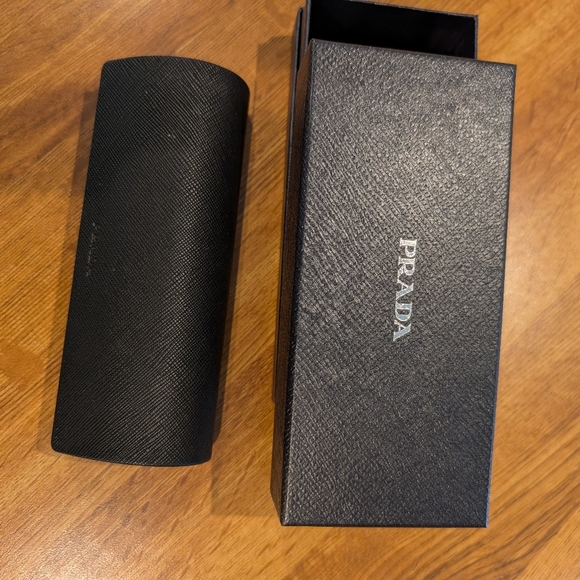 PRADA Glass case And Box - Picture 7 of 7